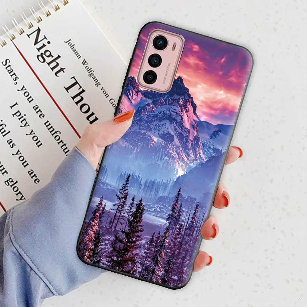 Vibrant Animal Design Silicone Case - Soft Bumper Protection for Motorola Moto Smartphones