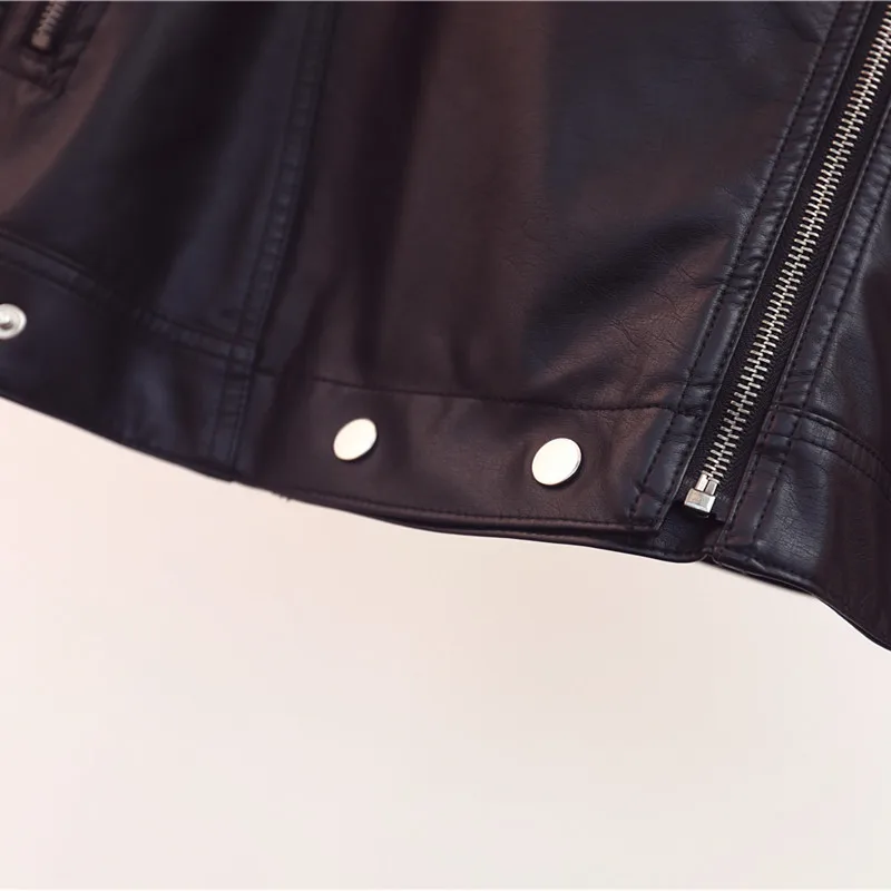 Рисунок 5 - Женская мотоциклетная куртка средней длины