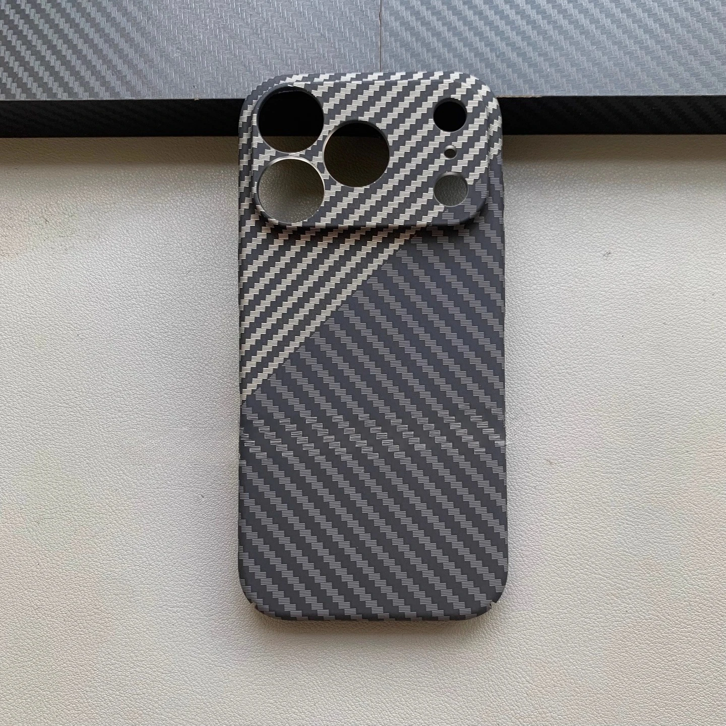 Elegant Carbon Fiber Ultra-Thin Anti-Drop Phone Case with Skin Feel