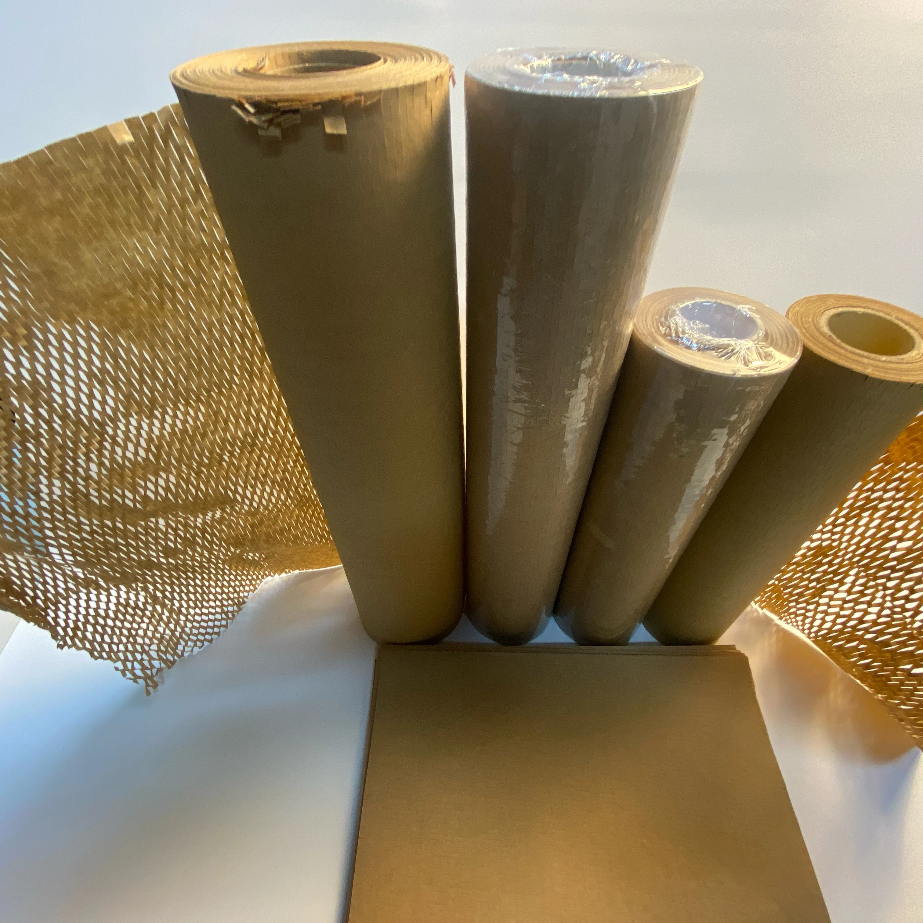 Brown Kraft Paper Ideal for Gift Wrapping Packing Roll for Moving Art Craft  Shipping Floor Covering