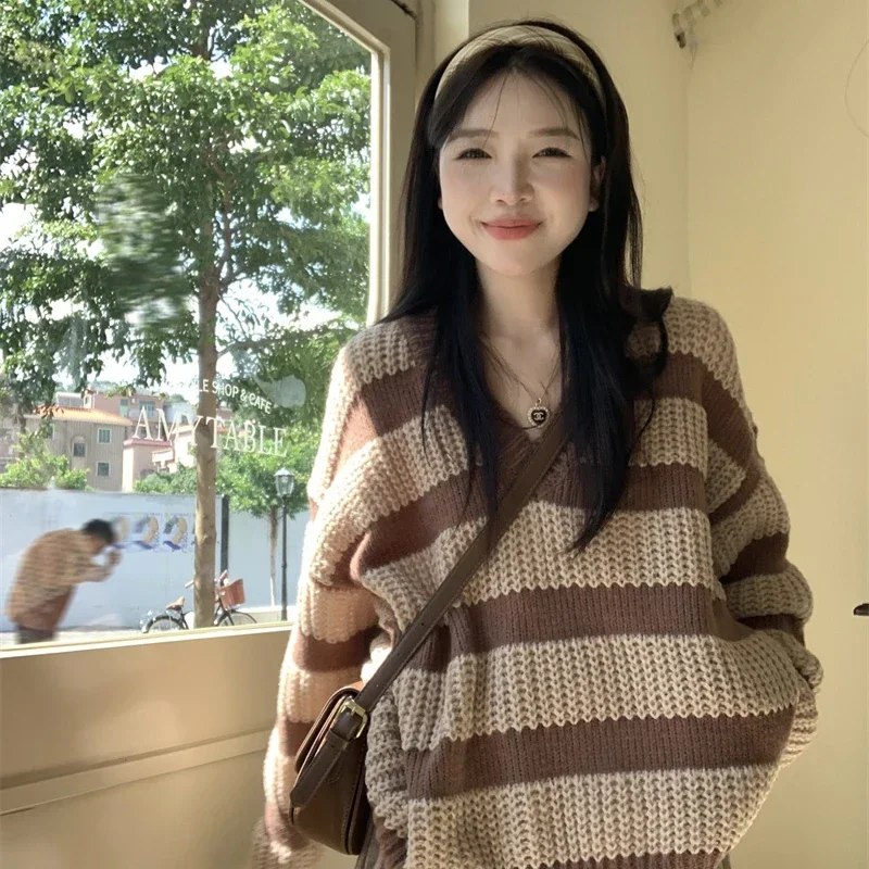 

2023 Autumn and Winter Women Sweaters Korean V-neck Collision Color Thin Female Sweater Students Versatile Tops