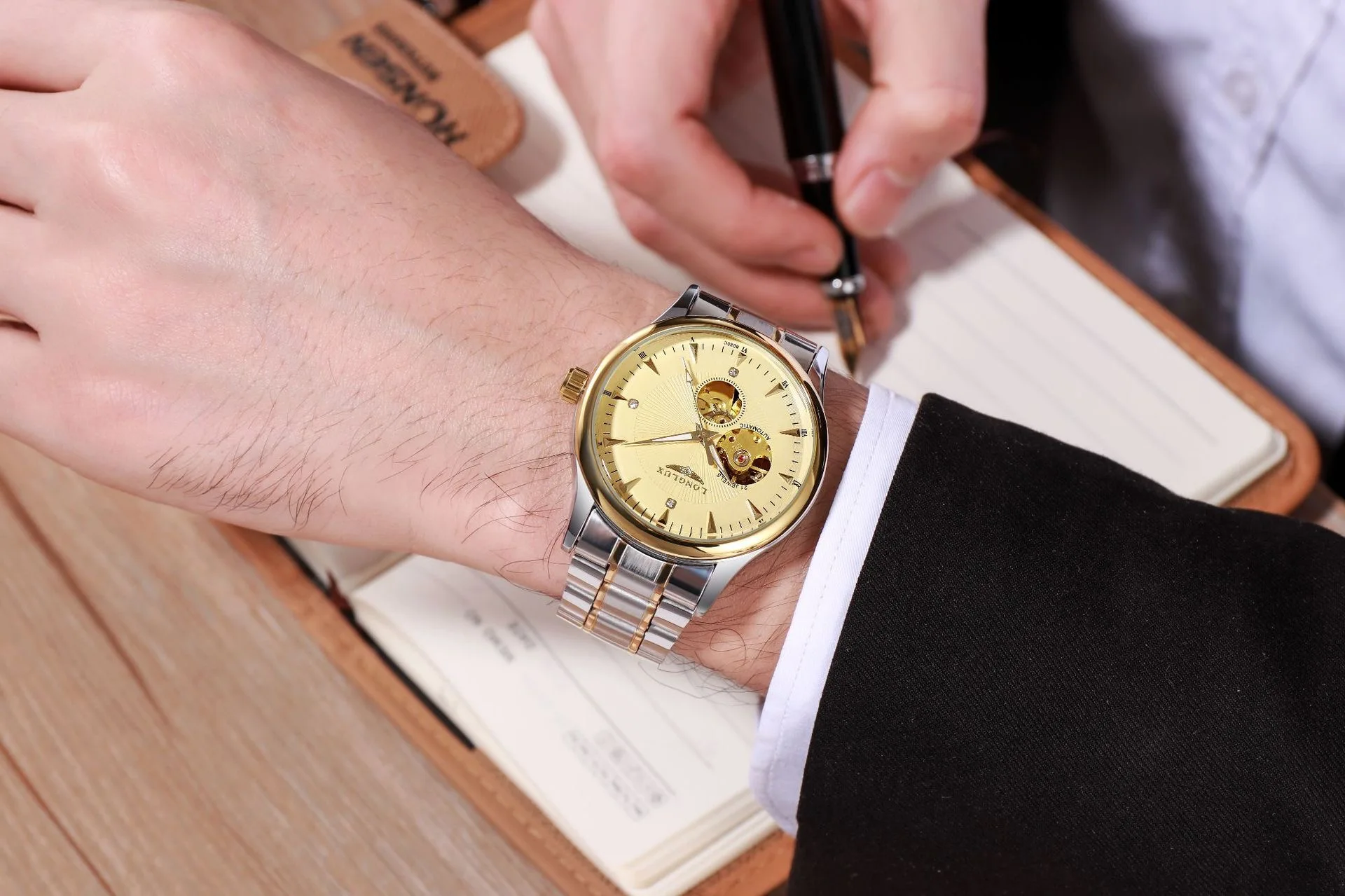 Mechanical Watch Automatic Watch Mens Luxury Stainless Steel Date Waterproof Skeleton Watch