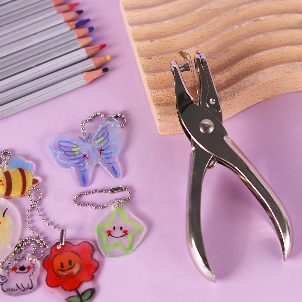 Shrink Plastic Sheets Heat Shrink Papers Metal Stamping Tool Paper Hole Punch Metal Punch Pliers For Heat Shrink Sheet Single Hole Puncher DIY Handmade Heat Shrinkable Sheet Tool 6mm Pore Diameter