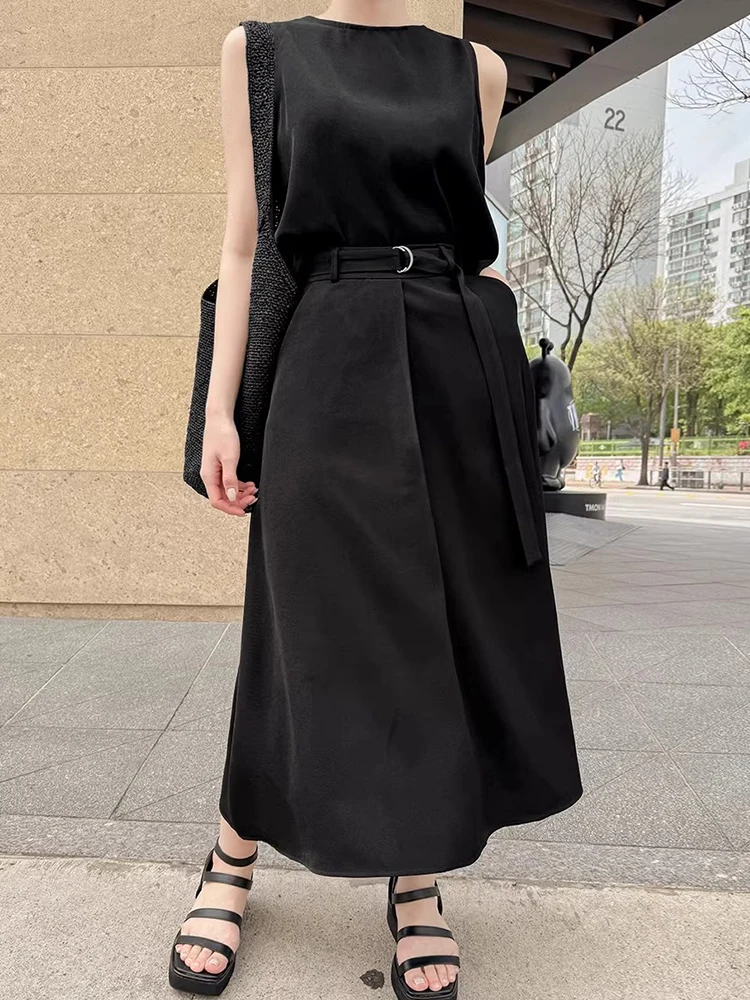 مجموعة من قطعتين عصرية لعام 2025 بدون أكمام بلون و...