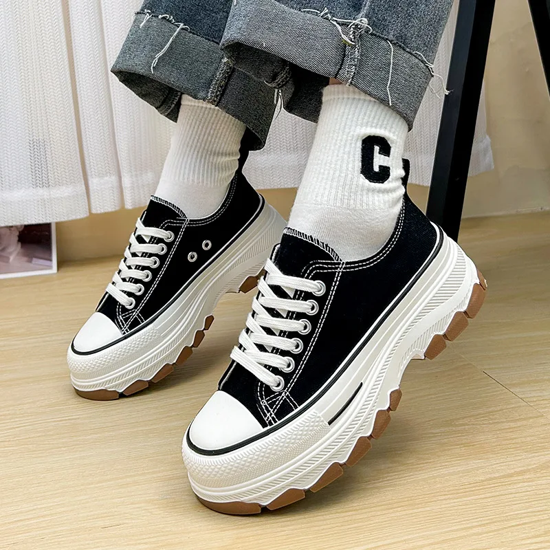 Versatile Retro Vintage Canvas Shoes for Women Student Thick Soled Board Shoes Increase Leisure Sneaker Shoes 2024 New
