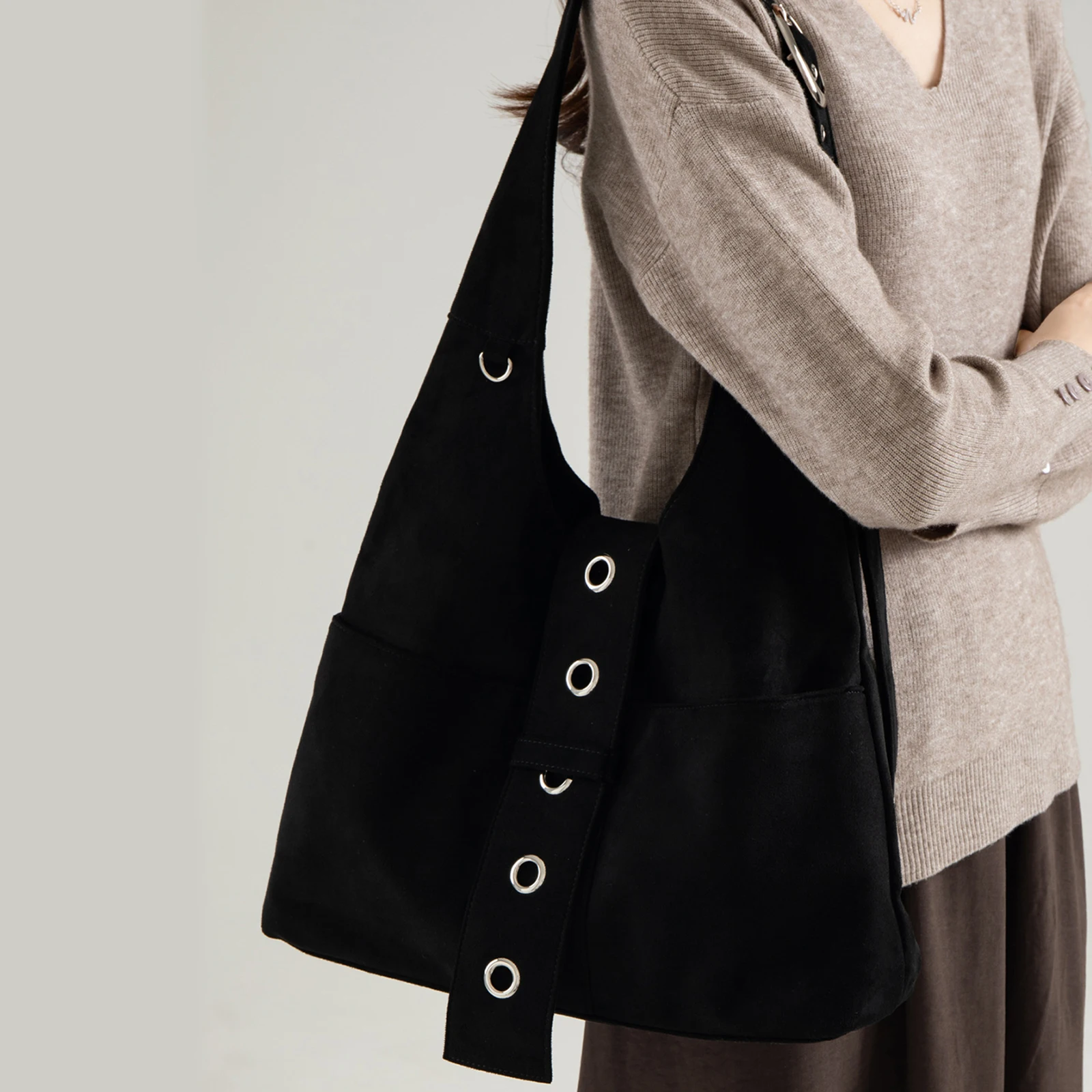 Retro Faux Suede Rivet Shoulder Bags Large Handbag Slouchy Tote Handbag for Women Travel Winter Fall