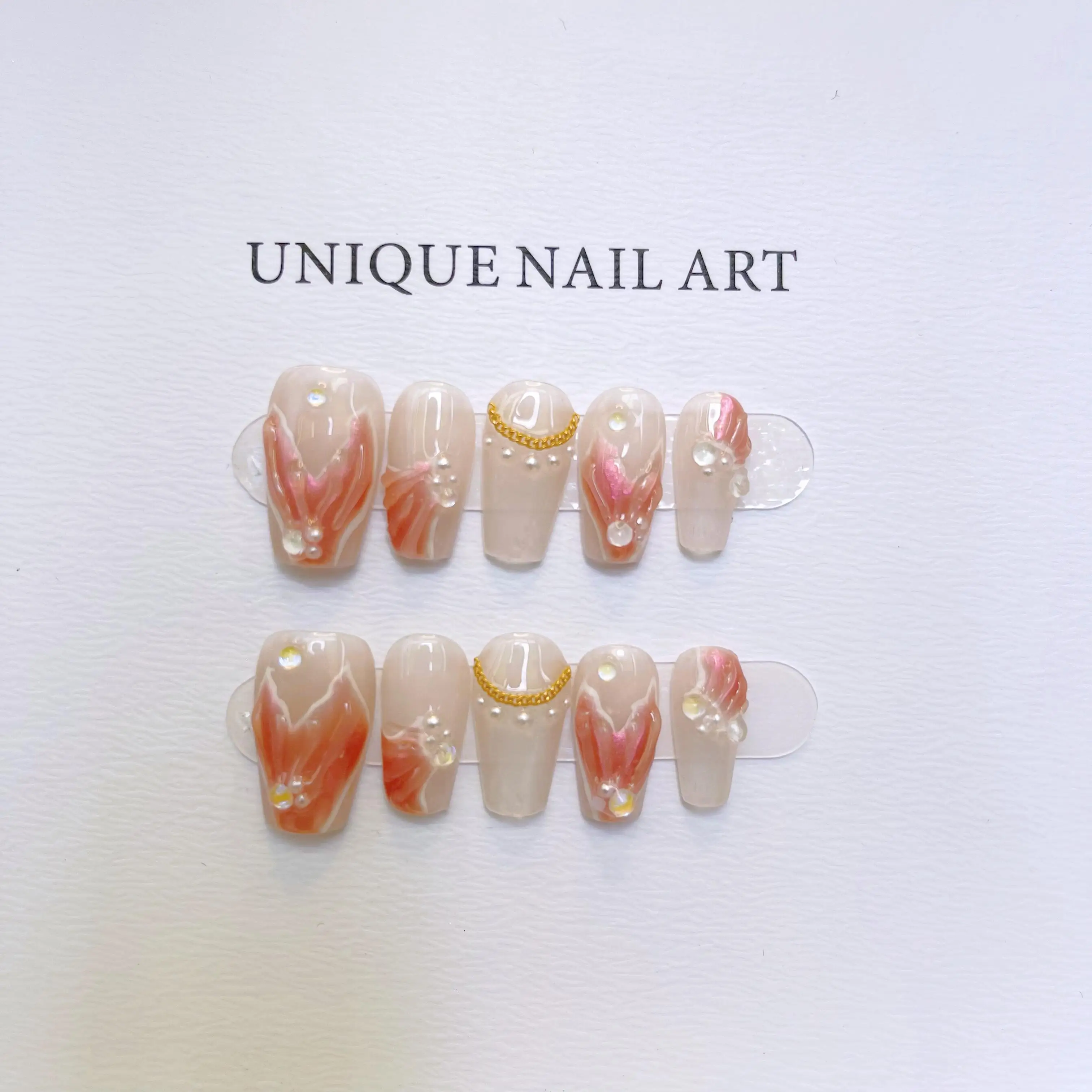 

Short Hand-Painted 3D Luxe Mermaid Tail Detachable Reusable HighQuality Elegant White Handmade Press On Nails.No.C177