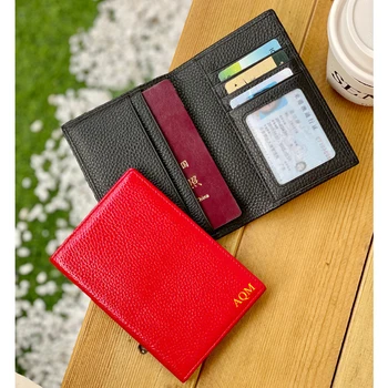 Portafoglio porta passaporto personalizzato Borsa per documenti in pelle di grande capacità per uomini e donne, comoda copertina per passaporto in pelle