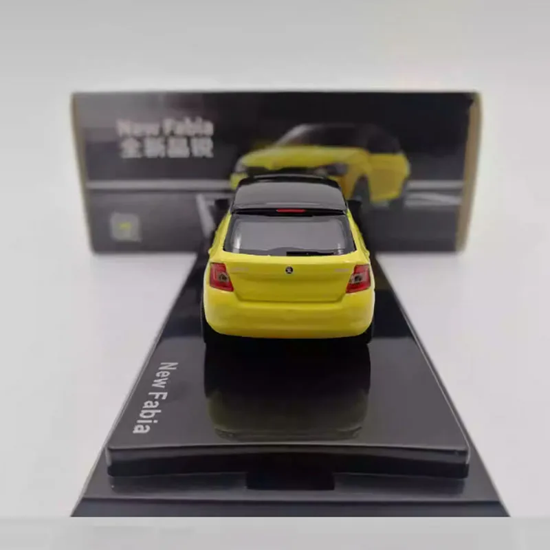 Škoda Fabia ③ ミニカー 9台セット 1/72 dsc00010.jpg