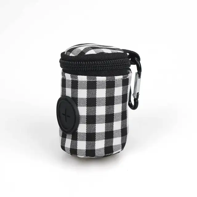 Pet waste bag Checkered pattern Fashionable Easy to carry when going out Waste bag for dog feces Outdoor litter collection bag 6