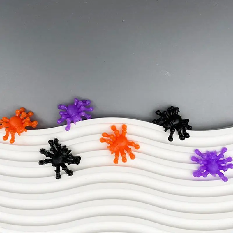 12PCS Mini Sticky Spider Wall Climb Fake Spider Scare Prank Toys Kids Birthday Party Favor Halloween Carnival Party Supplies
