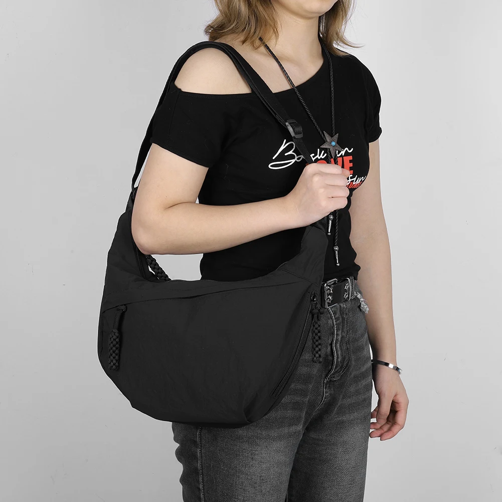 Nylon Crossbody Bag with Zipper Trendy Crescent Bag with Adjustable Strap Hobo Shoulder Bag Lightweight Shoulder Purse for Women
