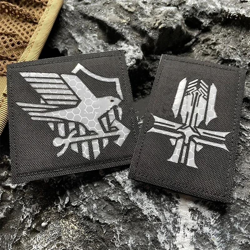 

Iron Blood Park Hook Loop Patch Reflective Armband Blue Airline White Eagle Tactical Stickers Erciyuan Animation Morale Badge