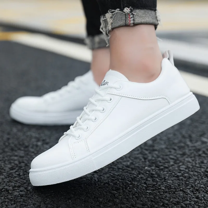 Plaid Leather Men Casual Shoes Outdoor White Men's Sneakers Comfort Male Flats Lace Up Jogging Breathable Board Shoes 2024 New 5