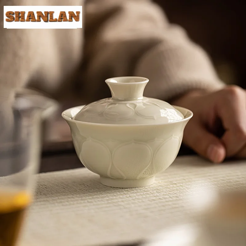 130ml Chinese Ding Kiln White Gaiwan Luxury Lotus Petal Tea Tureen Base Tea Brewing Cover Bowl Holder Teaware Supplies Craft