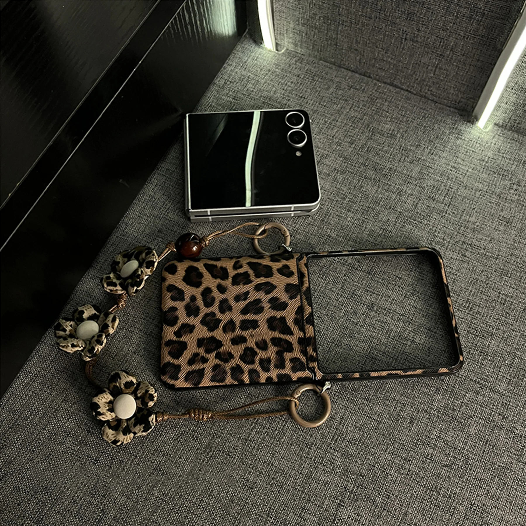 Stylish Leopard Print Phone Case with Floral Strap in Brown