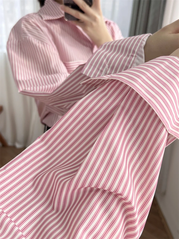 

Women korean blouse,high quality blouWomen's embroidered logo long sleeved shirt with sweet pink stripes, casual and fashionable