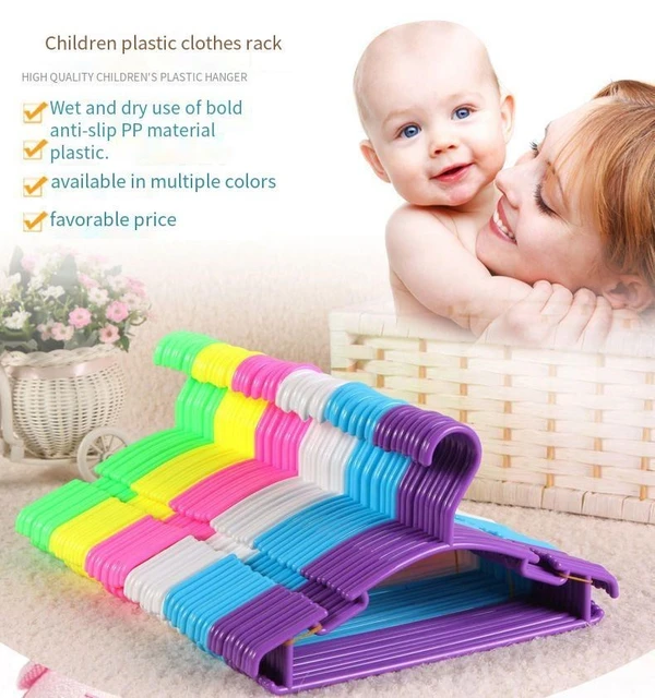 Plastic Clothes Hangers