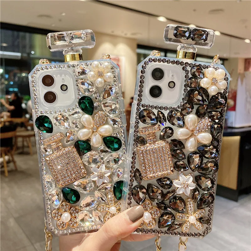 

Чехол для телефона в форме флакона парфюма со стразами для iPhone 15 14 Pro Max 13 12 11 XR XS 8 Plus чехол с жемчужинами и цветами
