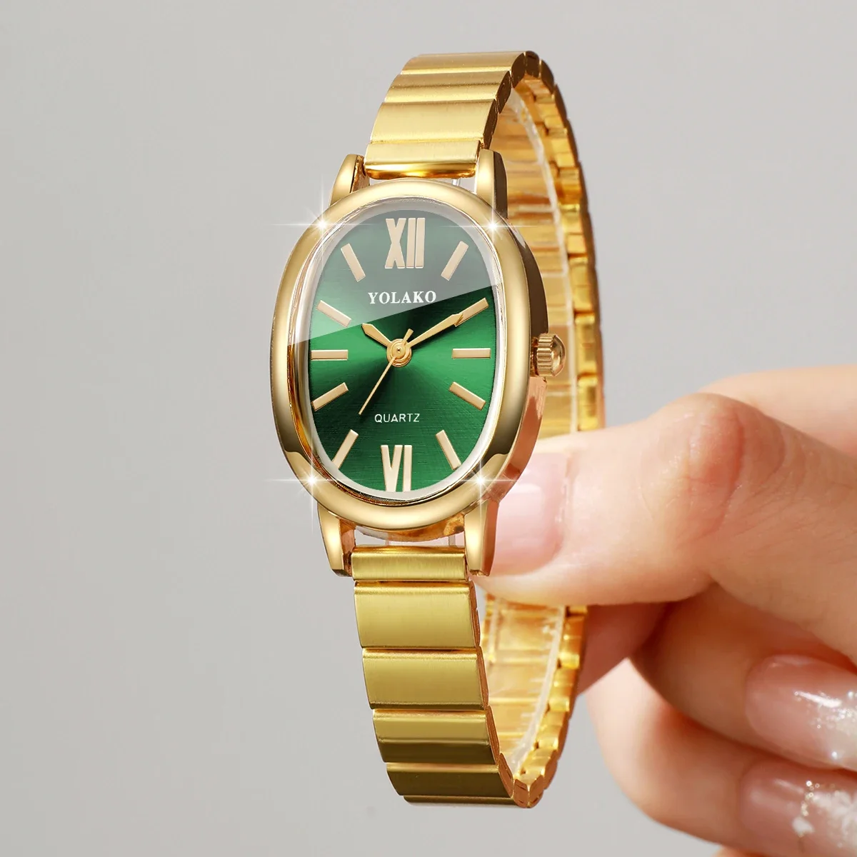 Elegant Green Women's Watch with Roman Dial and Gold Bracelet Strap - Quartz Wristwatch Gift