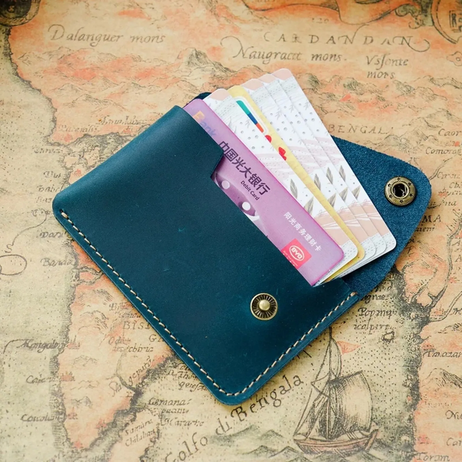 Premium Genuine Leather Minimalist Wallet with Snap Closure
