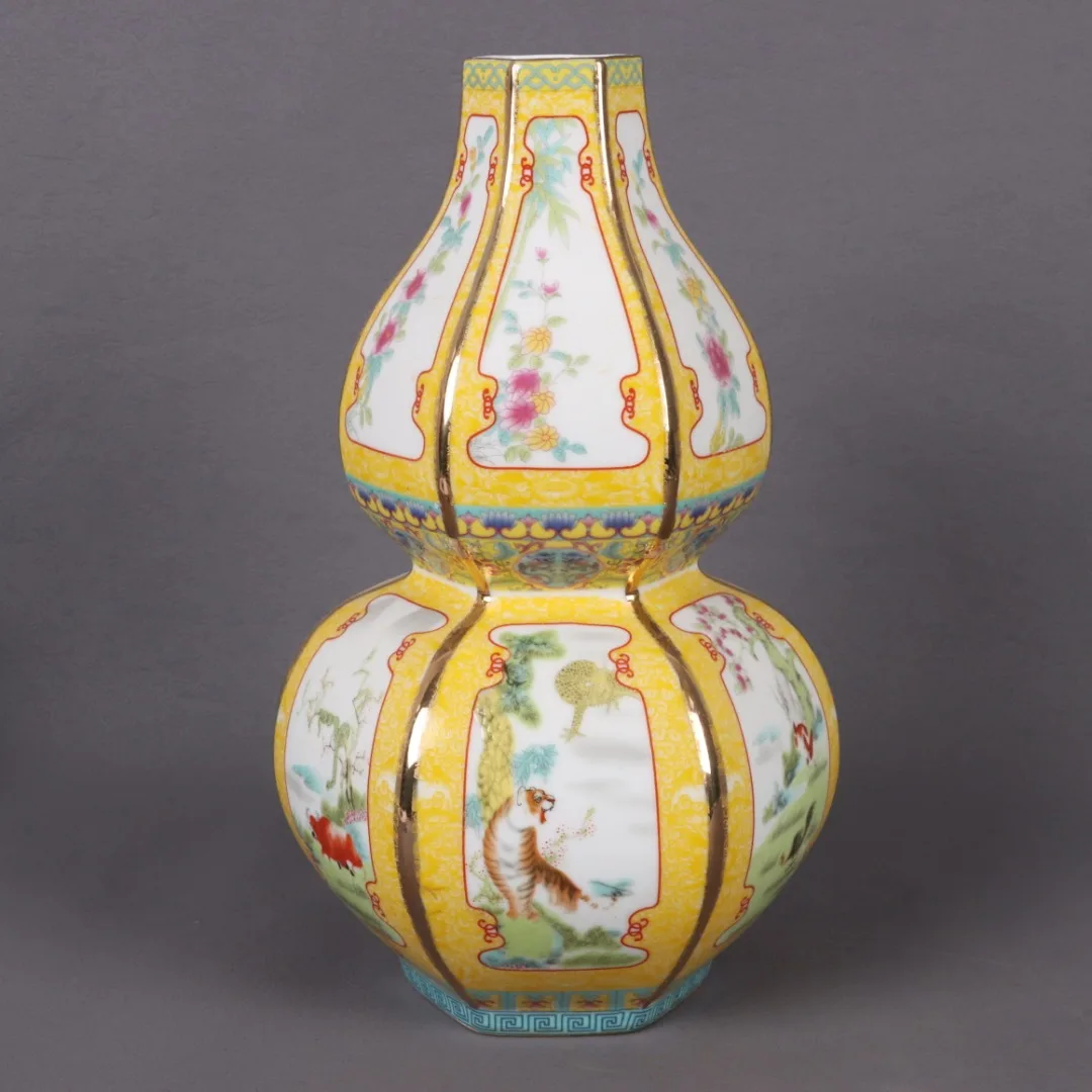 

Boutique Enamel Colored Twelve Zodiac Pattern Yellow Gourd Bottle Ornament