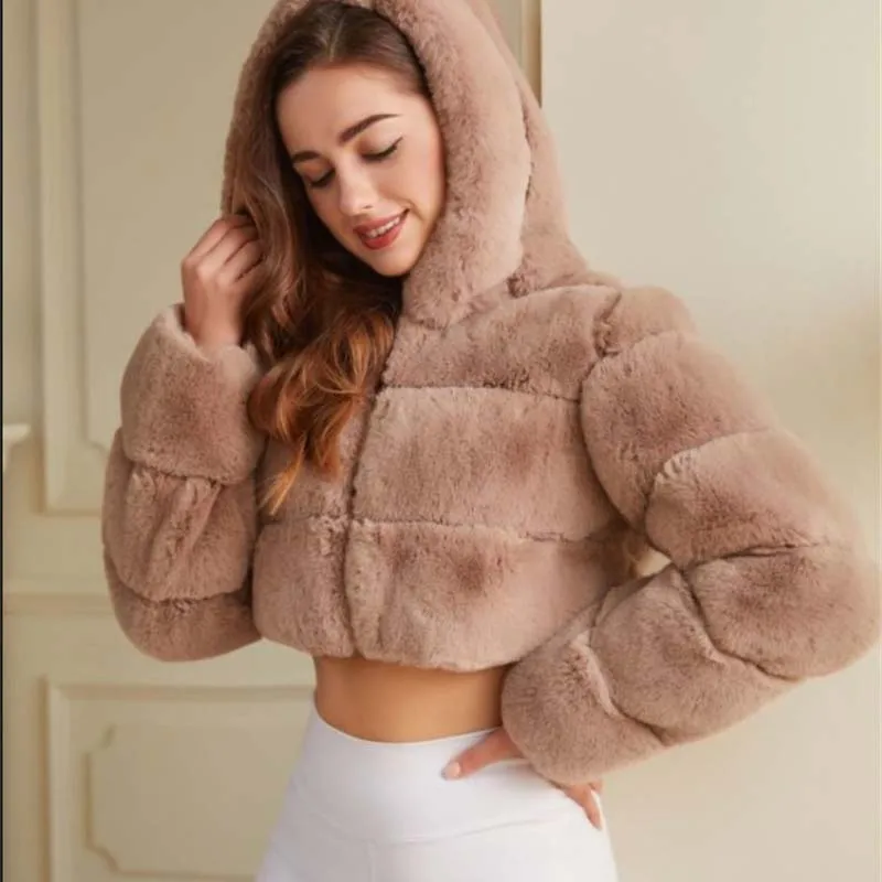 

High Quality Furry Cropped Faux Fur Coats And Jackets Women Fluffy Top Coat Hooded Winter Ultrashort Fur Jackets Manteau Femme