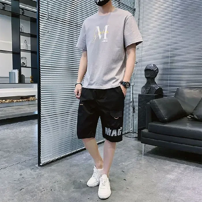 thumbnail image 1 of Conjunto de dos piezas para hombre, para correr, con letras, para trotar, color blanco, camisetas Kpop, pantalones cortos, trajes para hombre, ropa de verano, moda 2024, 1 of 5