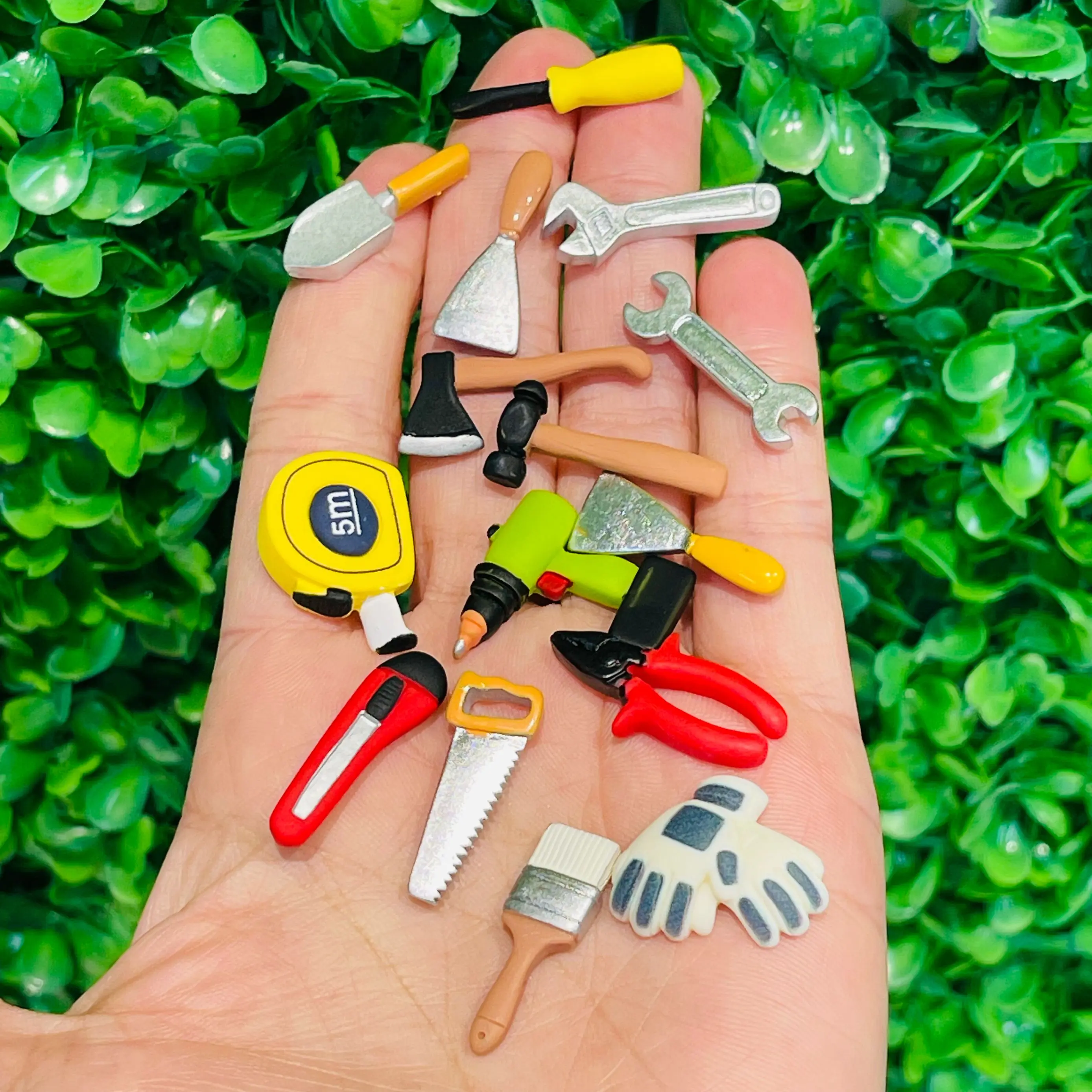 15Pcs Axe Hammer Saw Resin Clog Shoes Charms Mix Tools Knife Slipper Buckle Decorations Fit Man Funny Birthday Gift