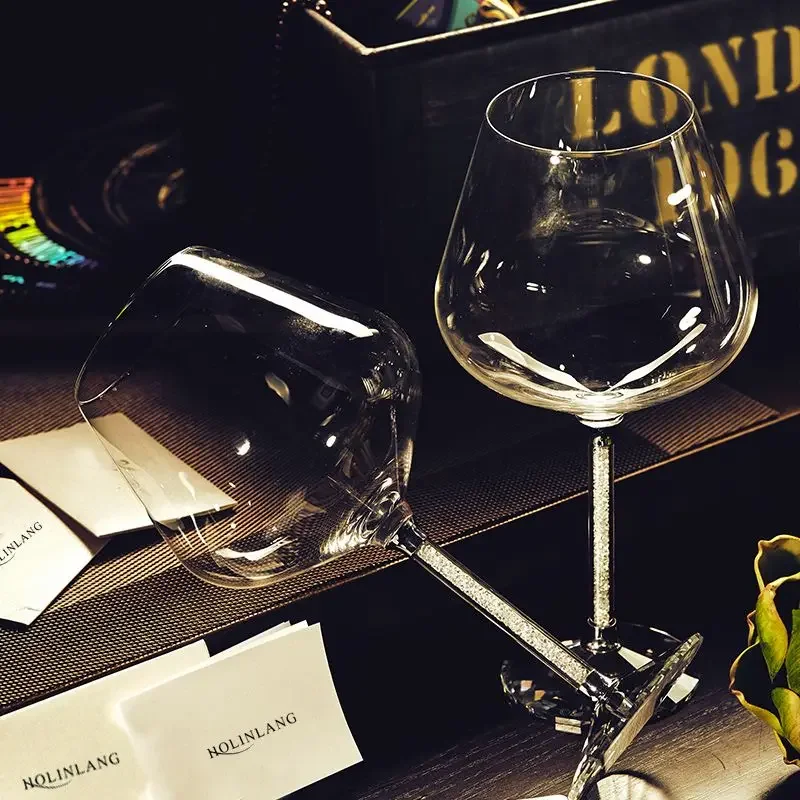 2 Pcs Wine Glasses Crystal Transparent Hand Blown Lead-Free Glass Cup Good Gifts for Wedding Anniversary Father's Day Wine Tast