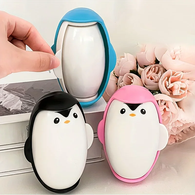 Cute Manual Hair Remover Roller Reusable Strong Adhesive Remove Hair and Adhesions From Clothes Home Use Compact Portable 1pc