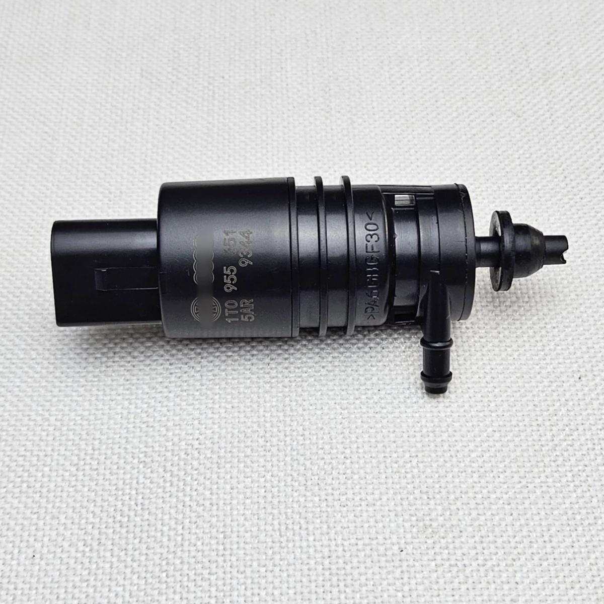 Car Washer 1T0 955 651 Windshield Spray Washer Pump Motor For VW Passat CC Golf Polo Bora Jetta Caddy A4 A5 A6 Seat Leon Ibiza 1T0955651