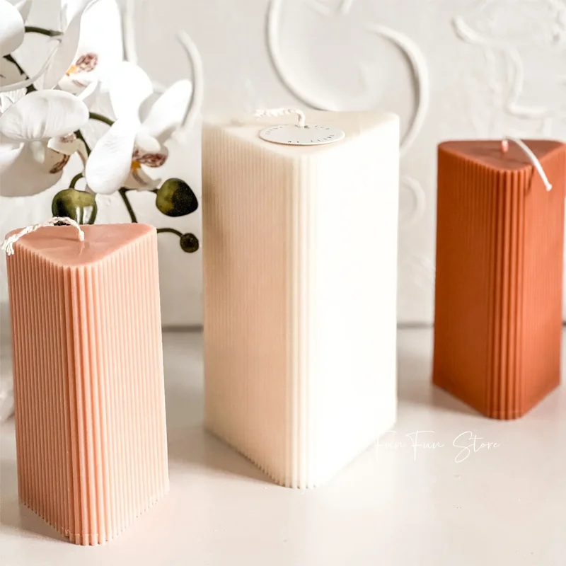 

DIY Triangle Colum Fine Tooth Stripe Geometric Candle Mold Acrylic Plastic Square Candlestick Making Tool Home Party Decor Gifts