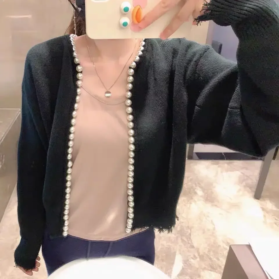 

Women Elegant Black White Pearl Buttons Sweater Cardigans Korean Oversize FashionAutumn Winter Lady Long Sleeve Knitted Sweater