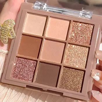 Luxurious 9-18 color eyeshadow palette - Velvet matte and shimmer effect, durable waterproof, berry, brown and nude tones 1