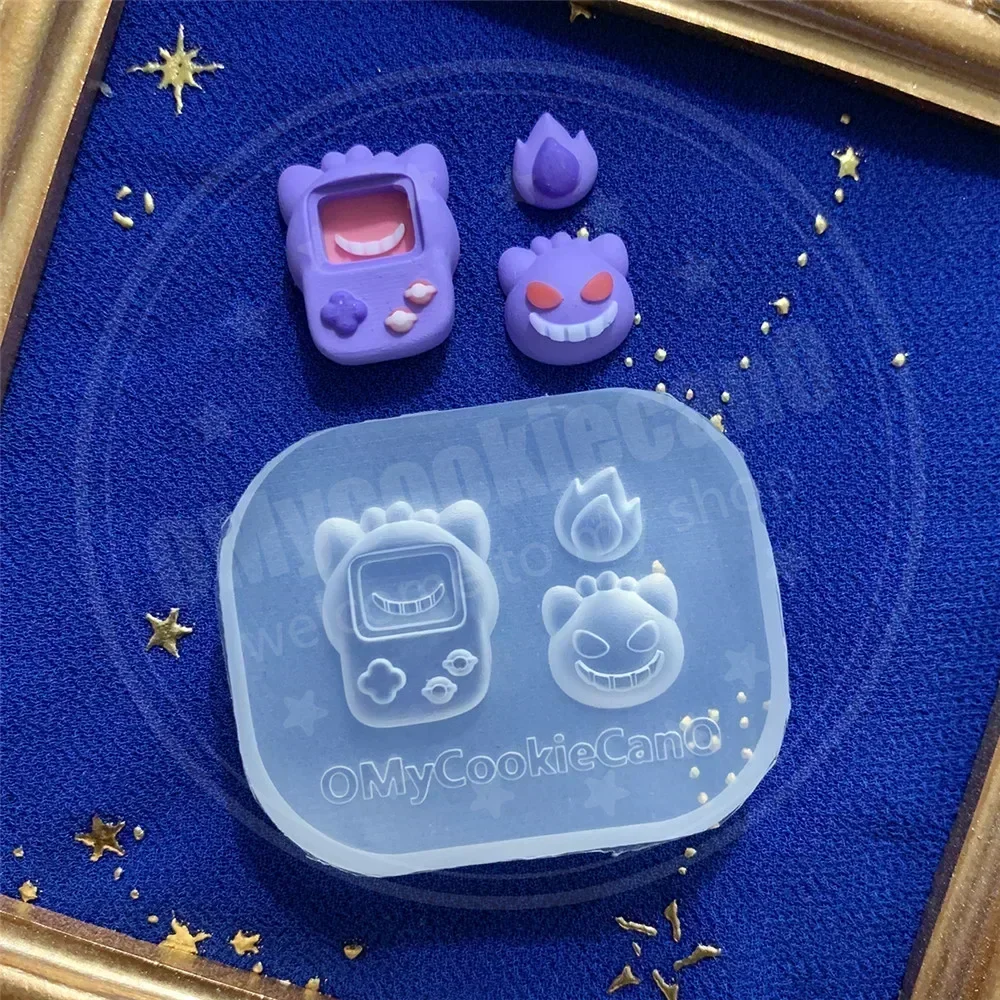 Transparent Mini Game Machine Shaker Mold for Silicone Resin Drip Film - Anime Inspired Cute Design (2025 Edition)