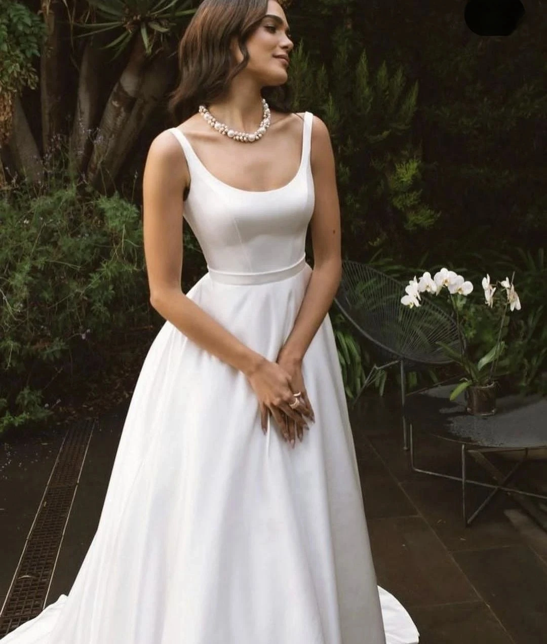 

OTHRAY Satin Ivory Wedding Dress Spaghetti Strap A-Line Floor Length Backless Sweep Train Customize To Measures Bridal Gowns