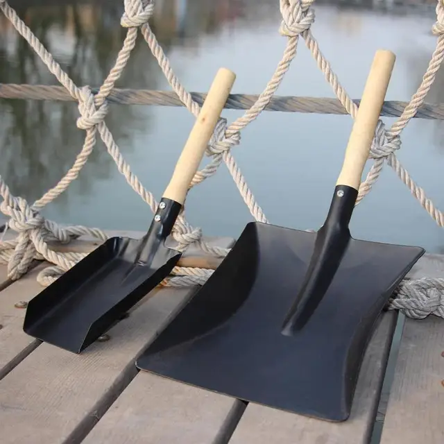Gardening Shovel Iron Gardening Tool With Wooden Handle Heavy Duty Hand Shovel Multifunctional Digging Spade Durable Mud Shovel