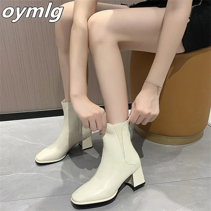 

Square toe soft leather skinny short boots women's 2022 autumn and winter new boots thick heel Chelsea boots wholesale