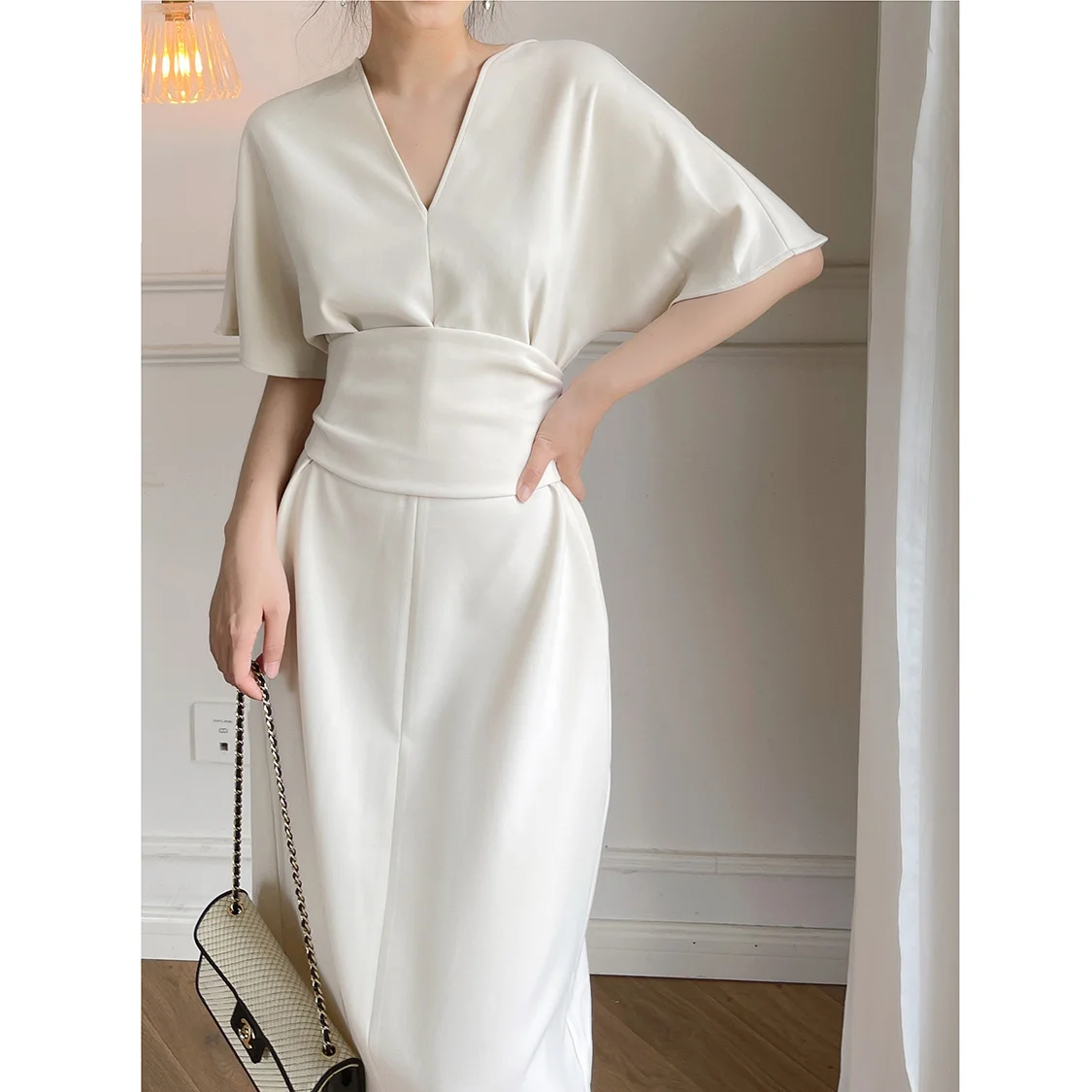 

Yinsi new advanced sense Hepburn style, elegant close waist version long French style dress