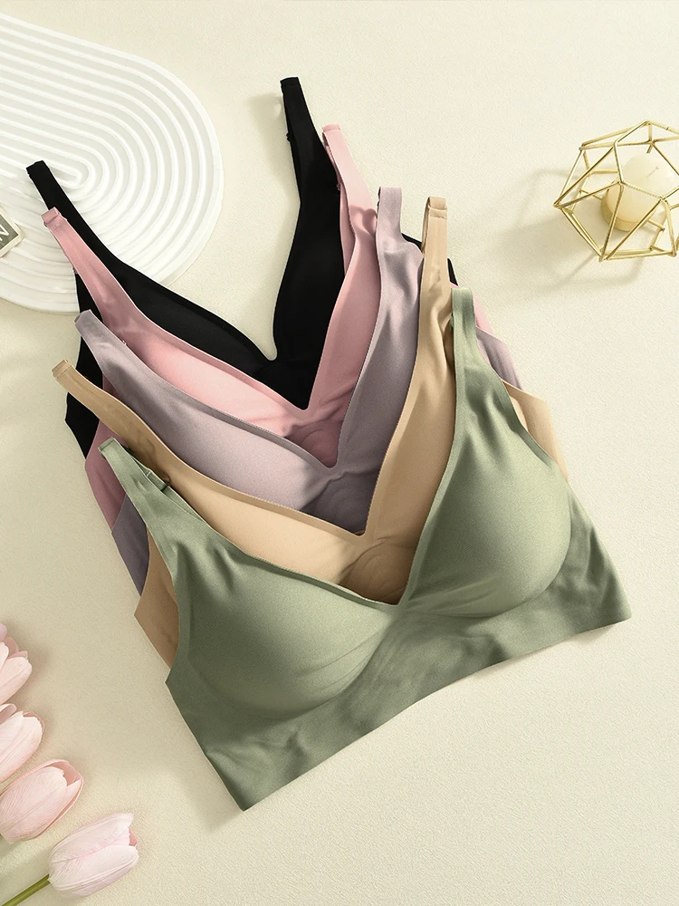 Women Latex Bra Seamless Underwear Sexy Brassieres Woman's Wireless Bras Soft Female Intimates Lingerie Plus Size Bralette S-XL 4