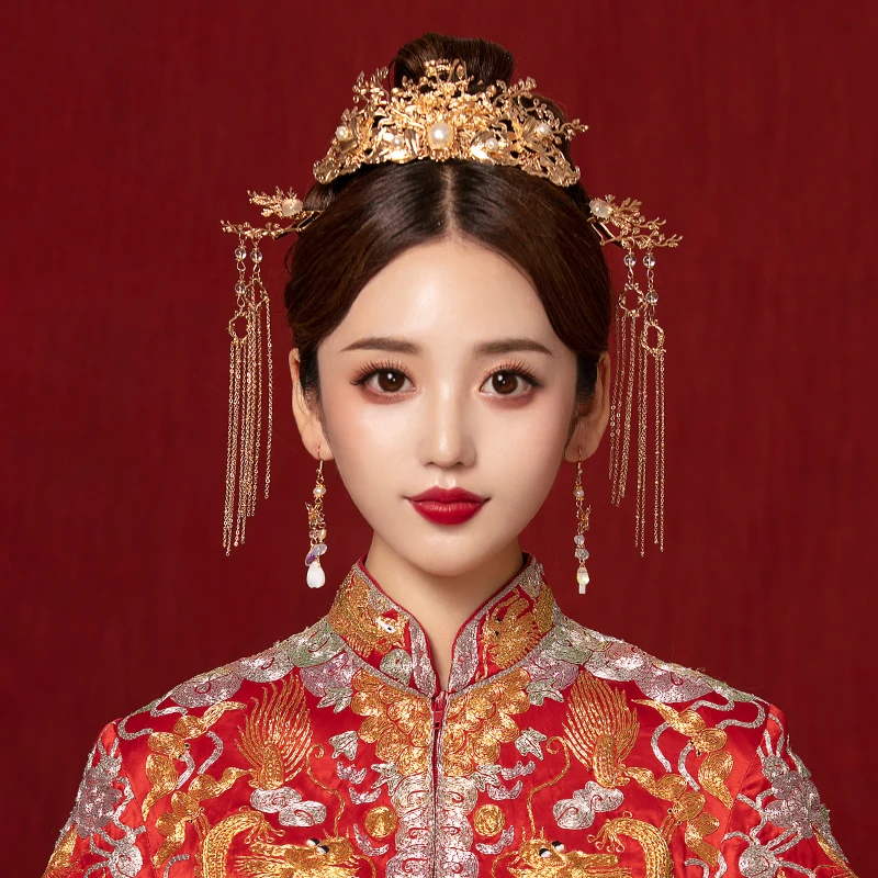 

Gold Chinese Wedding Bride Crown Tassels Hair Sticks Bridal Tiara Wedding Headpiece Vintage Women Xiu He Hanfu Hair Accessories