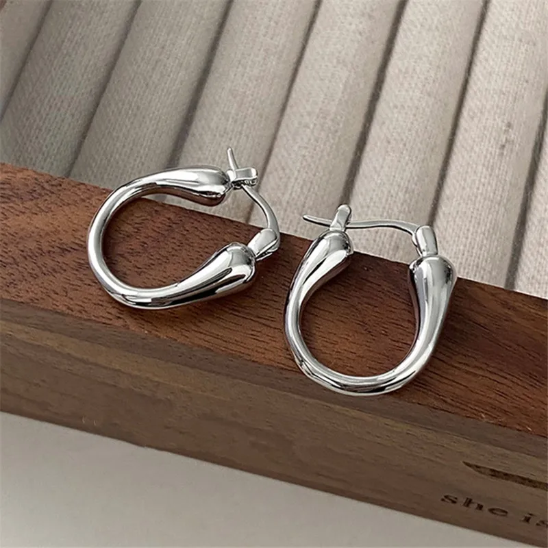 XIALUOKE 여성용 미니멀리스트 기하학적 귀걸이, 유럽 미국 스타일, 개성 있는 버클 귀걸이, 파티 쥬얼리, 2024 신상 