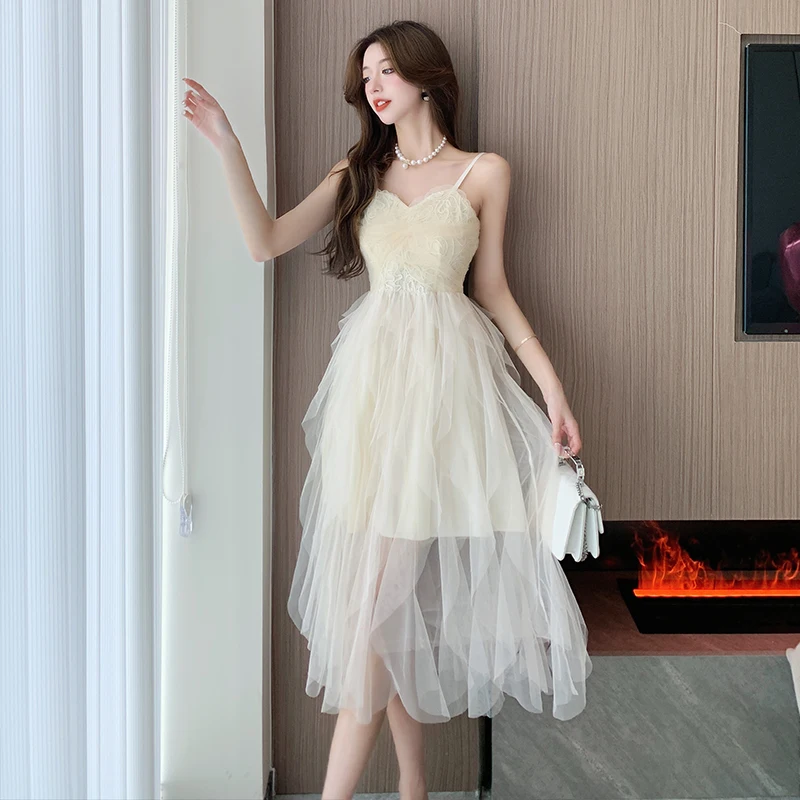 

Korean White V-neck Patchwork Mesh Spaghetti Strap Long Dress Summer Elegant Luxury Ruffled Long Dress Bodycon Wedding Dresses