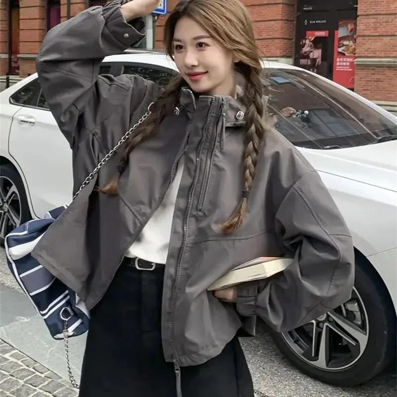 Flesh Covering Charge Coat Women's Spring Autumn 2023 New Loose Lazy Style Young Short Workwear Hooded Windbreaker Solid Color B