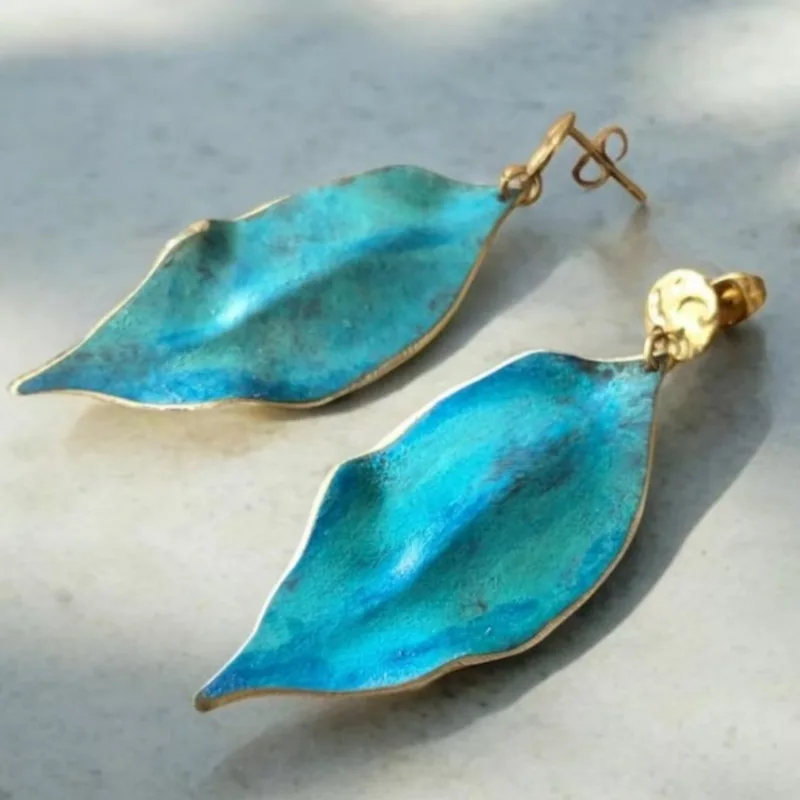 Vintage Mode Gold Farbe Metall Schnitzerei Blaues Blatt Baumeln Ohrringe für Frauen Schmuck