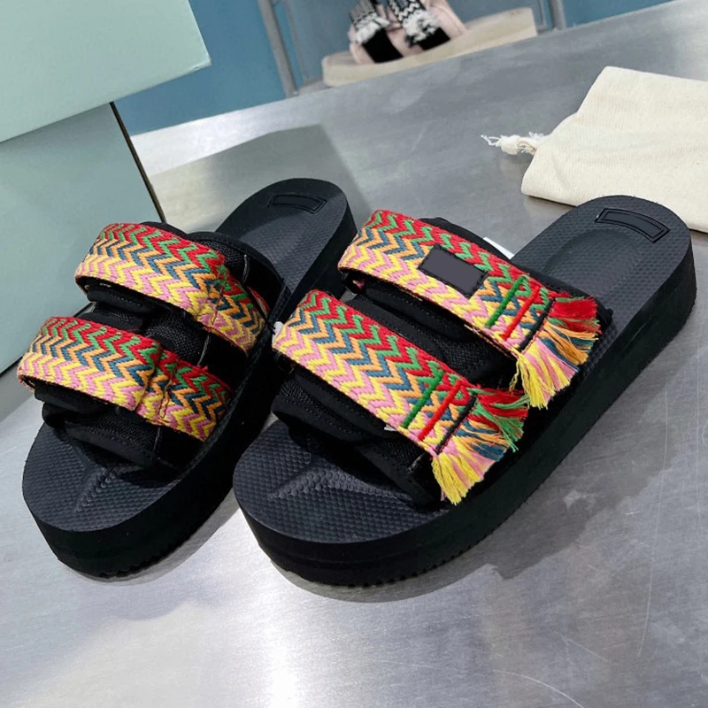 

Spring Summer New Female Slippers Weave Upper Design Non-slip Platform Sandals Personalization Thick Bottom Lovers Shoes