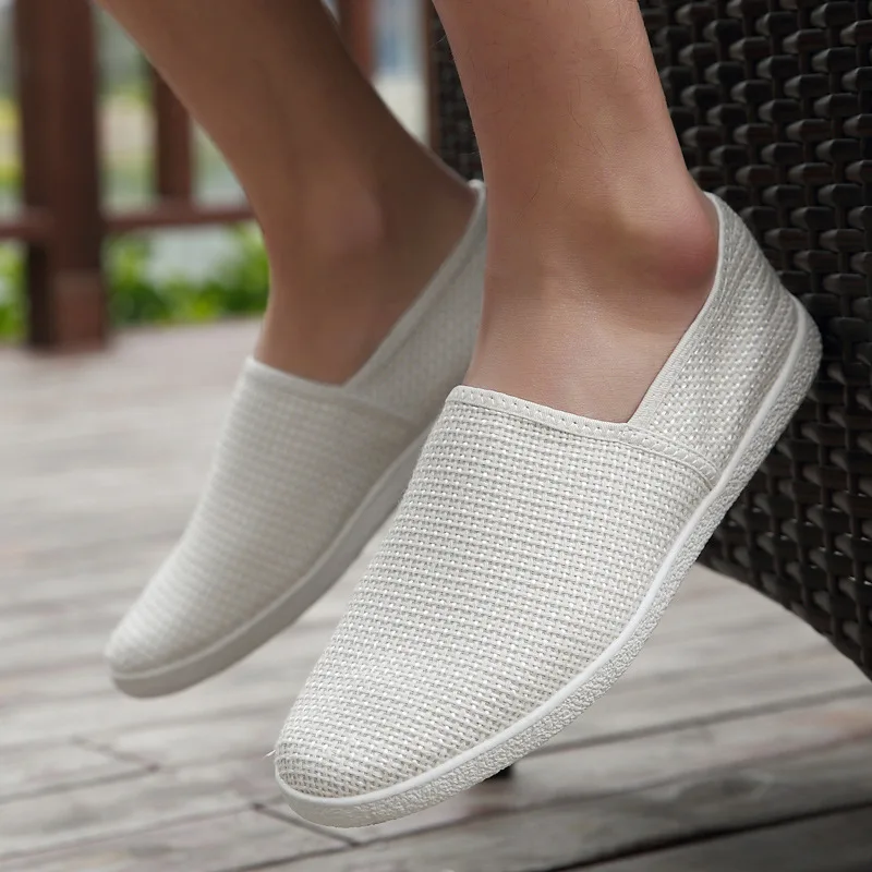 Linen Breathable Casual Flats Shoes Men's Canvas Loafers Fashion Men Canvas Shoes Slip on Fisherman Driving Footwear White Shoes 2