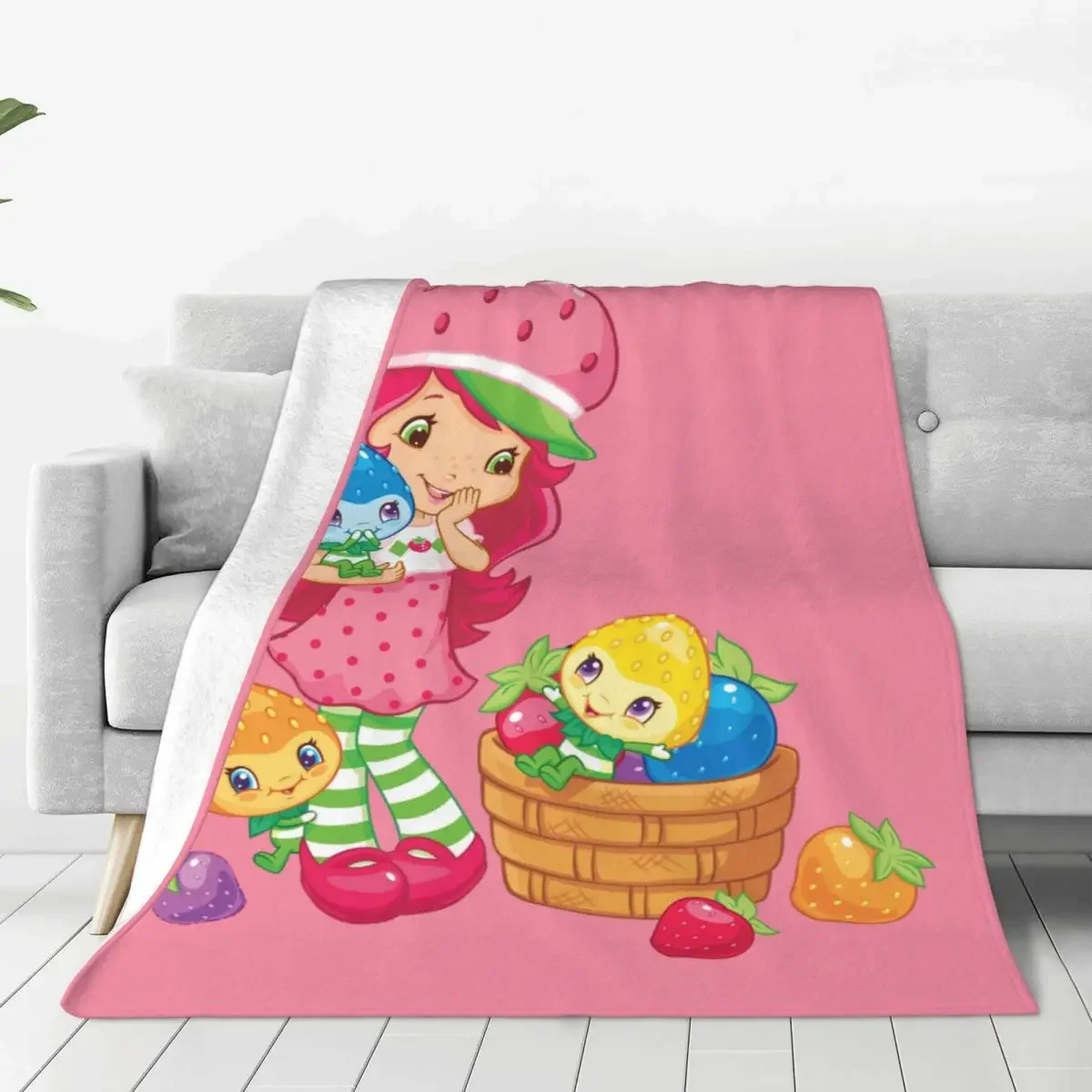 

Cute Strawberry Shortcake Wool Blankets Kawaii Cartoon Funny Throw Blankets for Home