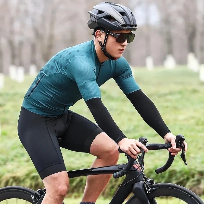 Comfort Fit Ice Fabric Arm Sleeves Breathable Quick-Dry UV Protection for Running Cycling Outdoor Sports Long Arm Covers